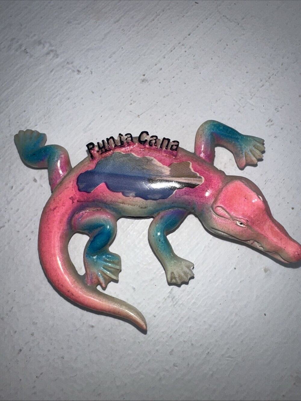 Dominica Punta Cana Tourist Souvenir alligator/croc Fluorescent, Fridge Magnet ￼